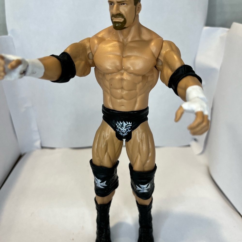 2011 Mattel WWE TRIPLE H 'HHH' - Action Figure Wrestler
